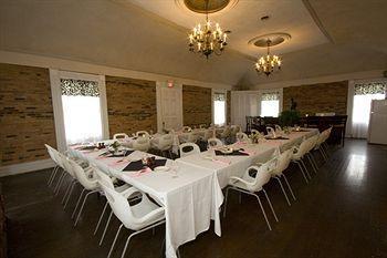 Rogues Harbor Inn Lansing エクステリア 写真